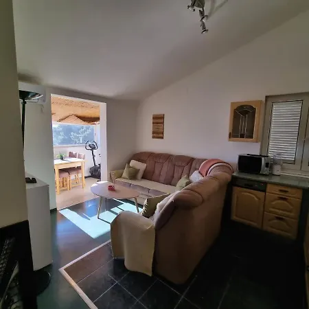 公寓 Apartman Mihael Duće